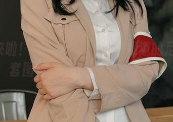 更新来啦!Alina Becker频道的尼尔2B套图是怎样的神奇体验呢?
