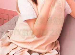 Feilin嗲囡囡 – 一双美脚先定制，施忆佳KITTY的写真呼之欲出！