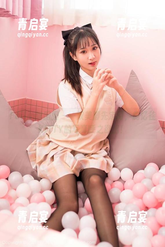 Feilin嗲囡囡 - 一双美脚先定制，施忆佳KITTY的写真呼之欲出！