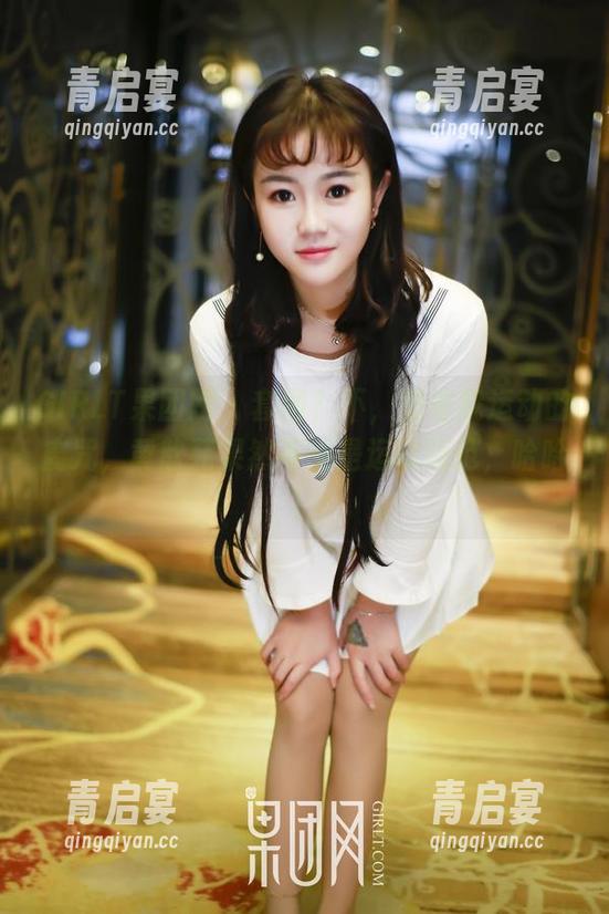 GIRLT果团网-黄歆苑 GIRLT果团网 - 套图?不,是催我运动的魔咒,黄歆苑果然不愧是运动模范,哈哈!