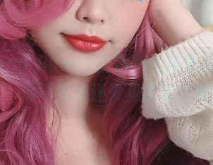 鸣谢Hana Bunny的胳膊：连体睡衣的最新写真，要不然我还没见识过这种优雅。