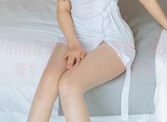HuaYang花漾 – 熊小诺图册：死库水，每个角度都想要一探究竟