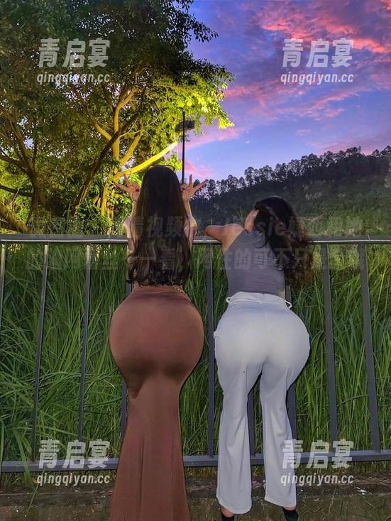 微密圈 - 高清视频中，Jessie婕西和她的渔网蕾丝——看，网住的可不只是鱼哦！