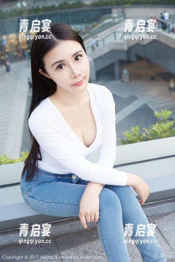 MiiTao蜜桃社 - 小魔女lily的全套作品，长腿像在发光，光是看腿就想偷点图…
