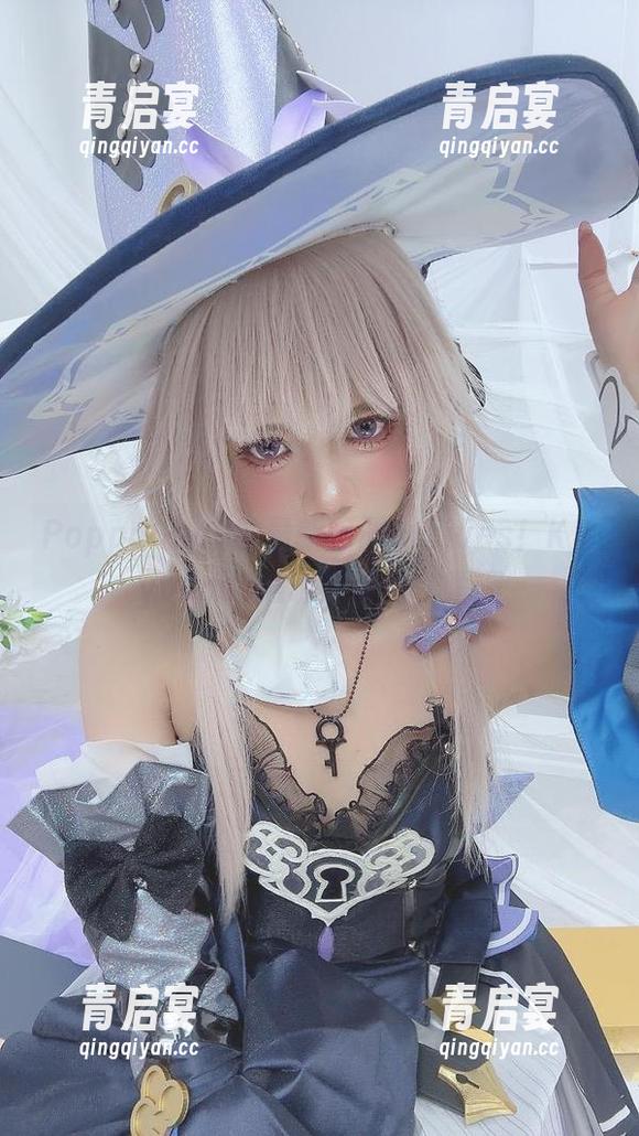 PoppaChan PoppaChan的最新图册arrives!KiryuCoco瞧瞧这姿势,嘿嘿