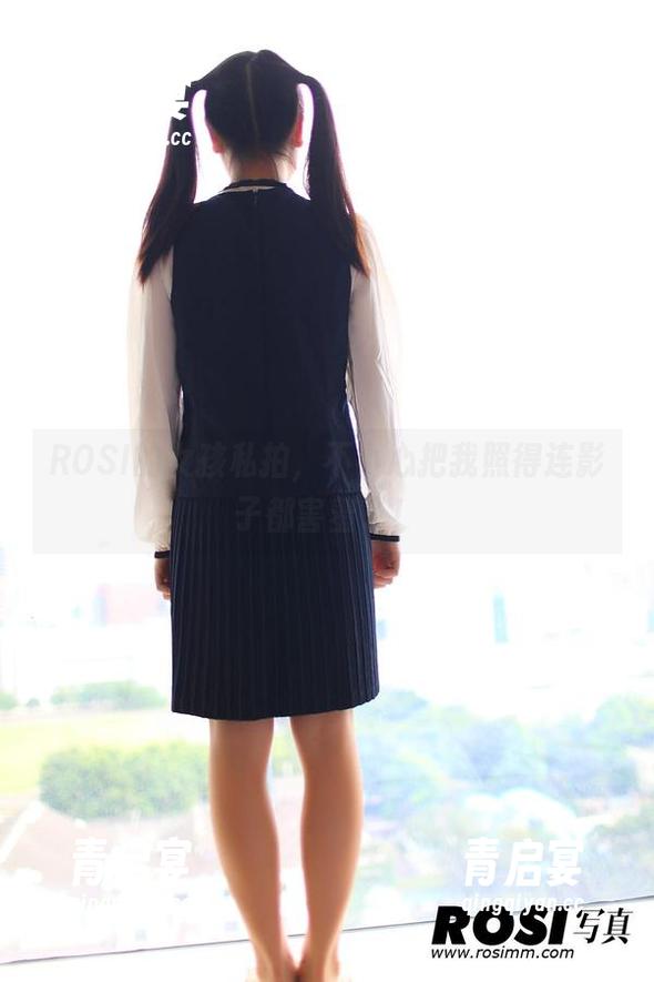 ROSI的女孩私拍，不小心把我照得连影子都害羞了！