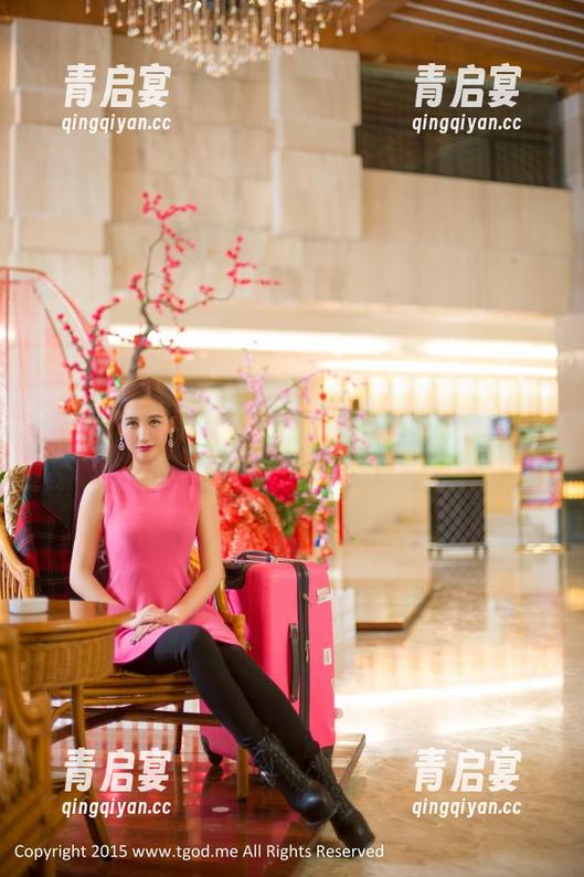 TGOD推女神 - 原图流出的红裙，却没想到歆小兔chobits还会这样拍！