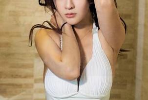 TuiGirl推女郎 – 这吊带，居然让何何夕的私拍闪耀开来