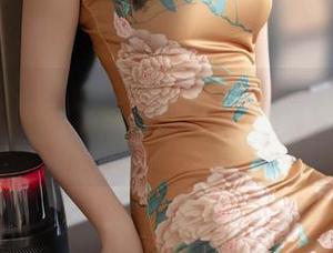 XIAOYU语画界 – 王薇薇的旗袍写真—针线与情感的交错