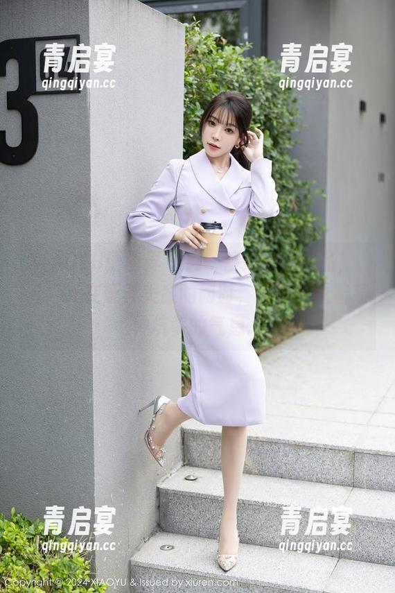 XIAOYU语画界 - 这一系列灰丝作品，玥儿玥er在玩弄美感的同时，明明又透着某种坑爹的气息。