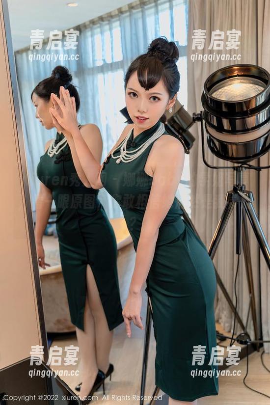Xiuren秀人网-娜娜baby Xiuren秀人网 - 娜娜baby的学姐写真,看一眼原图,你敢相信她居然是我学姐?