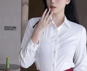 Xiuren秀人网 – 小雨baby这套装真有意思，最新图包上线，果然不出意料，时髦又能玩转各种场合