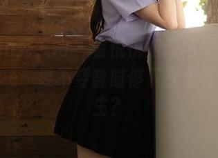 Xiuren秀人网 – 看悦悦姐双马尾图包，进行中……要不要暂时停下来思考一下人生？