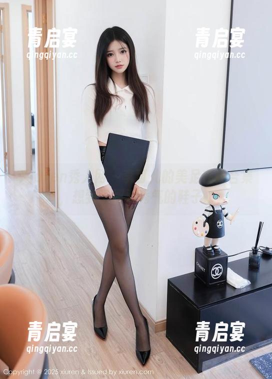 Xiuren秀人网 - 李可儿的美足在线合集，想到了那双秀气的鞋子...