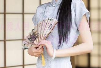 Xiuren秀人网 – 肉晴MINI同款美图，壁纸里的甜蜜女友