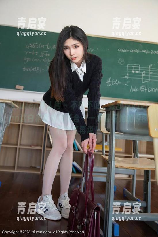 Xiuren秀人网-金幼汐Vivian Xiuren秀人网 - 不得不说,金幼汐Vivian这白裙真会挑场合——赶紧看她的原图和图集再说!