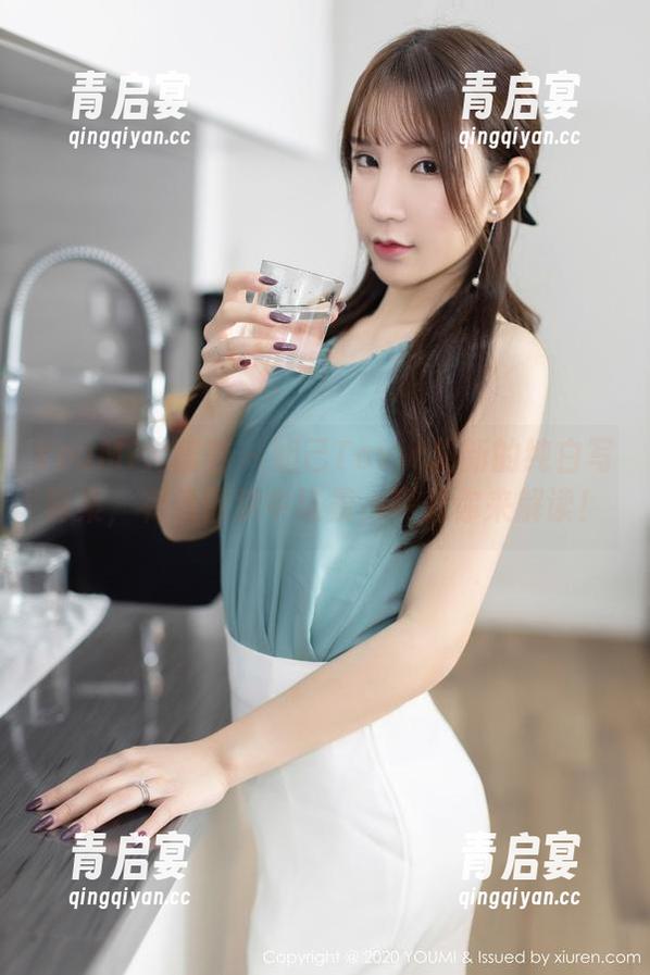 YouMi尤蜜荟 - 妲己Toxic最新的纯白写真集，有点像梦中场景，等着你来解读！