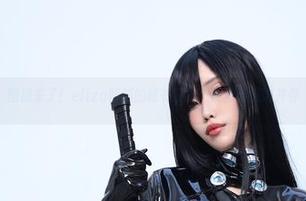 图册来了！eliza喵喵的秘书装扮，优雅与迷离并存