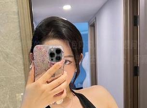 微密圈 – 看到不爱笑的赛琳的红色内衣，我突然想问：这些内衣股东是不是都给港剧编剧出过主意？图片、写真