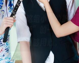 丽柜 – 强烈推荐这组小七的护士图包——这是对“白衣天使”的一些另类解读，精选得够用心。