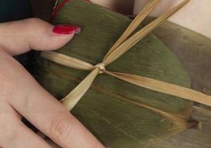 丽柜 – 写真集‘丽莲’—玄子的精须之作，有趣的不只有造型，还有你的表情！