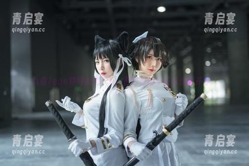 九曲Jean如同贞德下凡，图包里的华丽与逗趣并存。
