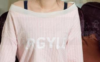 克拉女神 – YOYO的肉丝写真集：分享的不止是图，还是那微妙的情愫
