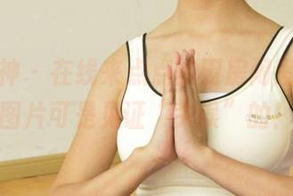 初夏女神 – 在线来点点的厨房闹剧，这些图片可是见证“失误”的！