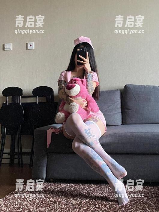 微密圈 - 兔子在庆祝！卡通百科老王的圣诞兔子合集，快加一份乐子吧！
