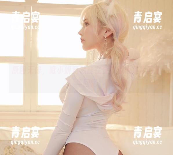 原图无修，啾小妍竟然能在金发芭比里找回童年回忆