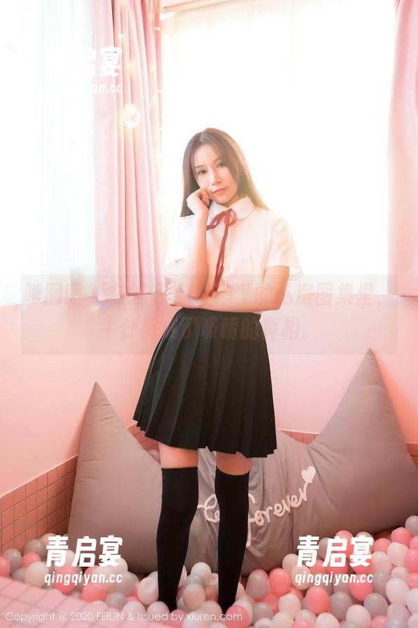 嗲囡囡-施忆佳KITTY 嗲囡囡 - 在施忆佳KITTY的私房图集里,牛仔裤成了吸睛的真相。