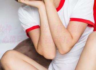 头条女神 – 什么能比看杨曼妮的棉袜更赏心悦目？再给我点时间思考…