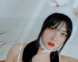 ArtGraviaVOL.201：宋哈娜美图，一口气看完，要不吃点零食？