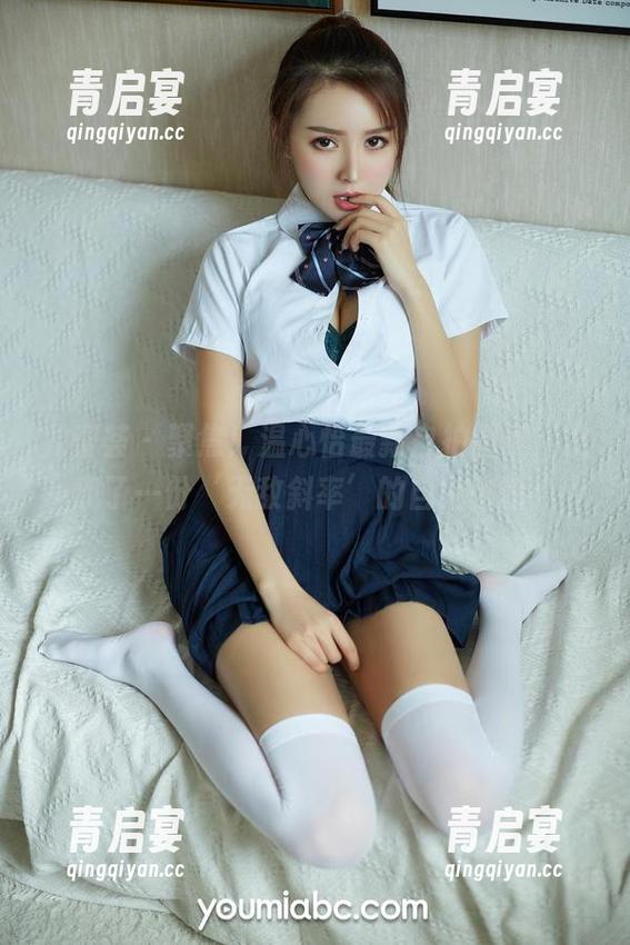 尤蜜荟 - 聚焦！温心怡最新自拍图集，发现了一份‘无敌斜率’的自拍秘籍！