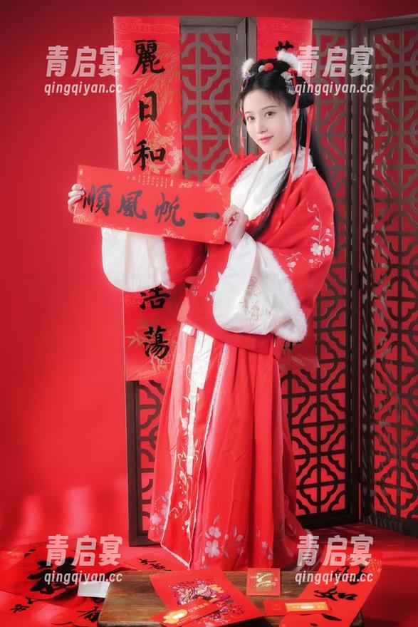 值得一看的年年Nnian可爱美图合集，好像进入了“萌”的新天地。