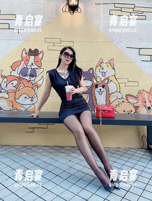 张老师 微密圈 - 观看张老师连体衣的神态,图包能不能让我上车?哈哈!