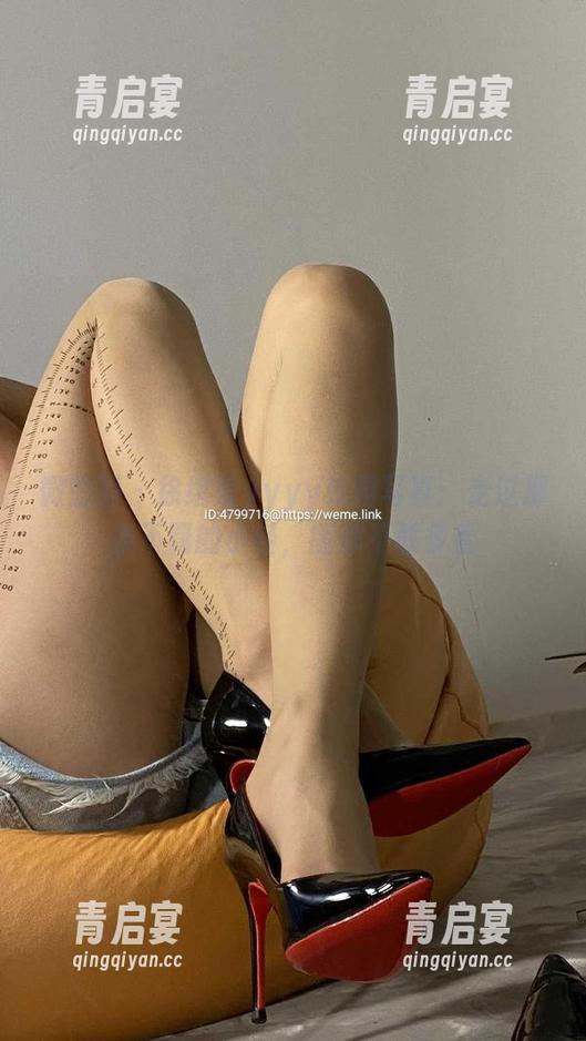 微密圈 - 徐绾绾yyyy校园写真：走过那条不羁的小径，图都不敢多看