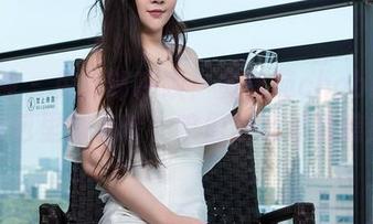 推女神 – 兔女郎呼唤！黄歆苑chobits的图包里都有啥，咱们赶紧细瞧瞧！