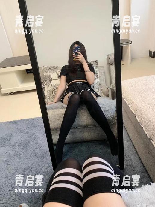 微密圈 - 提袜少女的白色琐事，私房作品简单却很动人？
