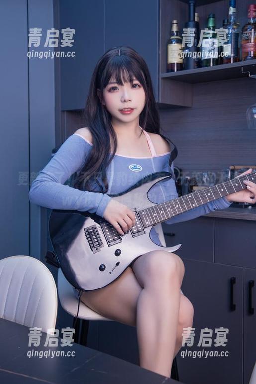 更新来了！不只是豹纹内衣，无颜小天使wy正酝酿隐秘的韵味！