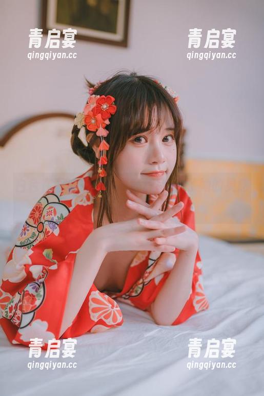 白色在图库中：星黛鹿鹿i亲吻了她的灵感，自带清新气息。