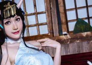 无处不在的美图壁纸，木之本果与柴郡的音乐劲爆结合，创造出一座美学暴风中的孤岛。