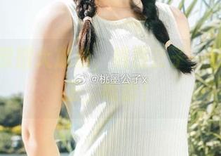 水手服原图大放送，桃墨公子一秒变航海王，哈哈！