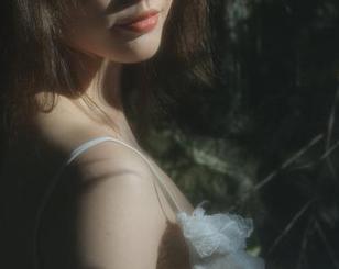 桃良阿宅的自拍线程：在写真套图中捕捉不到的时光