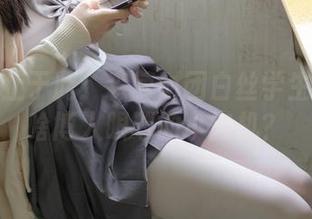 私拍不止于此：森萝财团白丝学生装都有啥博人眼球的小玄机？
