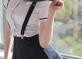 模范学院 – 亨利要变身哦！Ellie艾栗栗万圣节全套谨慎下载，可能会让你重新审视“恐怖”这件事。