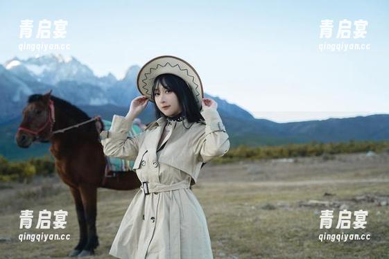 浅安安 免费图集:浅安安穿兔女郎,漫展酷炫又萌?!