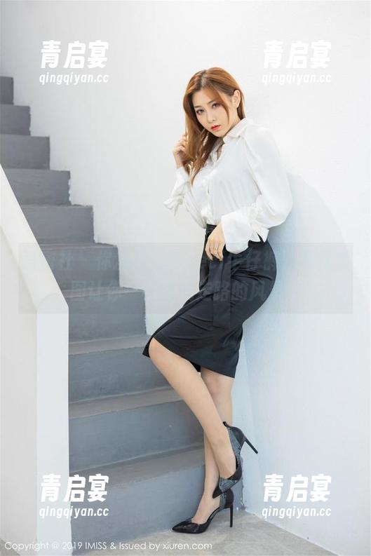 爱蜜社-ceci 爱蜜社 - 你没见过的ceci牛仔裤,免费套图让你一秒变成走路的风景!