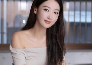 秀人网 – 进来瞧瞧，大橘BBKira的高清浴室写真，是否会让你暂时忘掉“洗澡是在忍耐”？