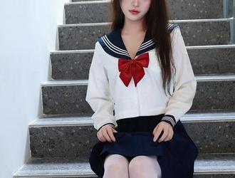 秀人网 – 高清自拍李丽莎，画面清晰到能数她的睫毛倒影！